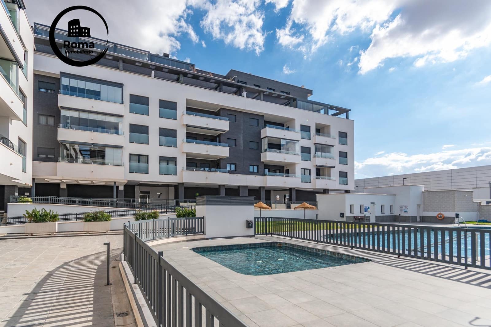 3 soveværelse Lejlighed til salg i Armilla med swimmingpool - € 462.000 (Ref: 9403507)