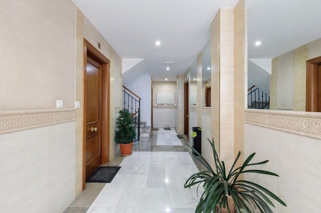 3 slaapkamer Flat te koop in Peligros met garage - € 174.990 (Ref: 9411134)