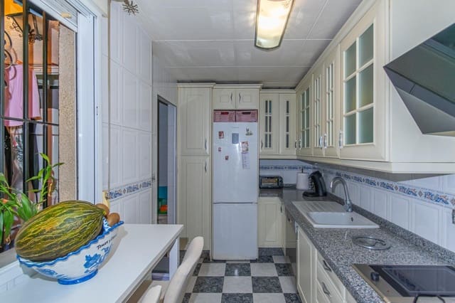 3 slaapkamer Flat te koop in Armilla - € 184.000 (Ref: 9411137)