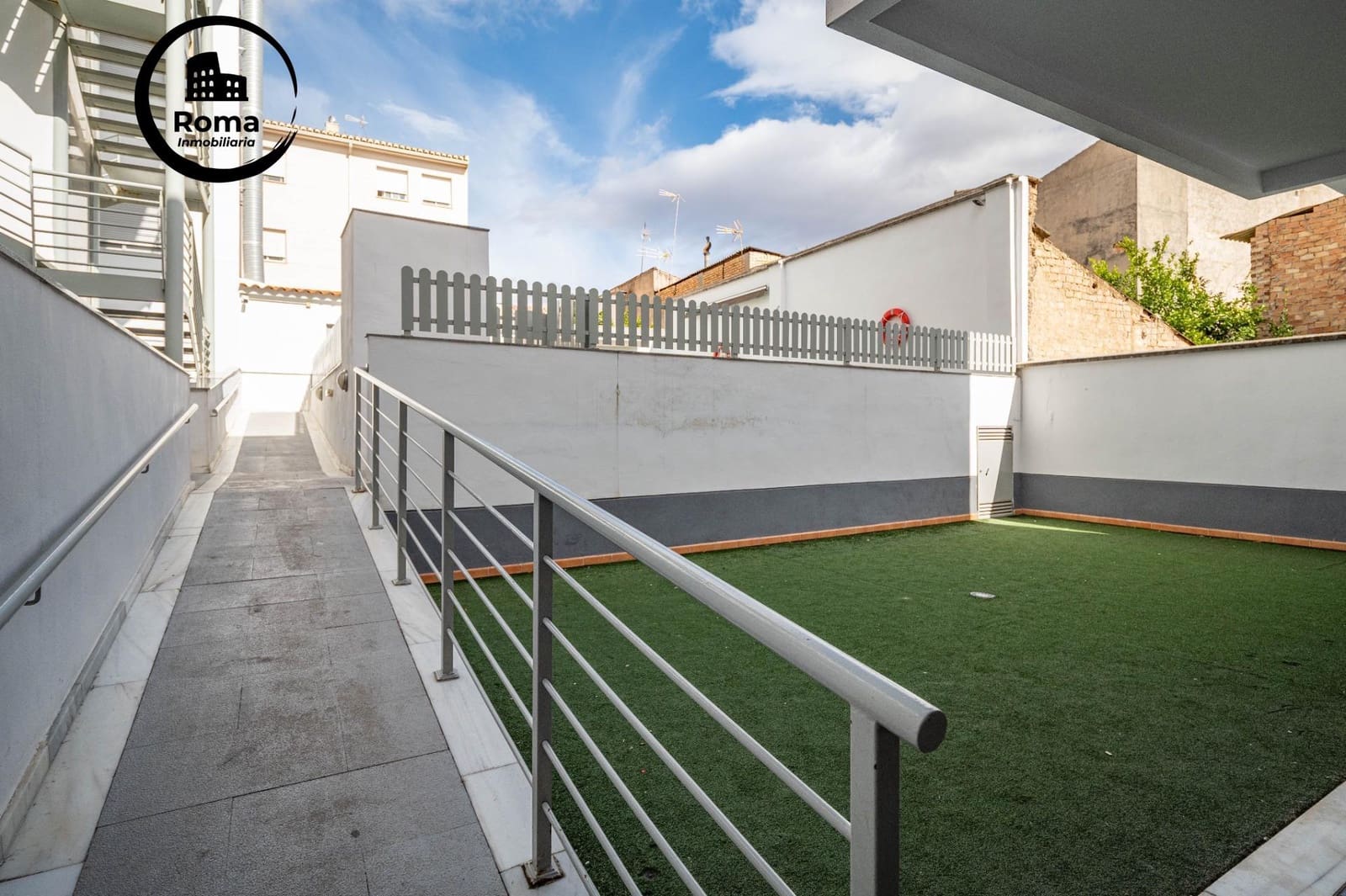 2 soverom Leilighet til salgs i Atarfe med svømmebasseng garasje - € 149 000 (Ref: 9411145)