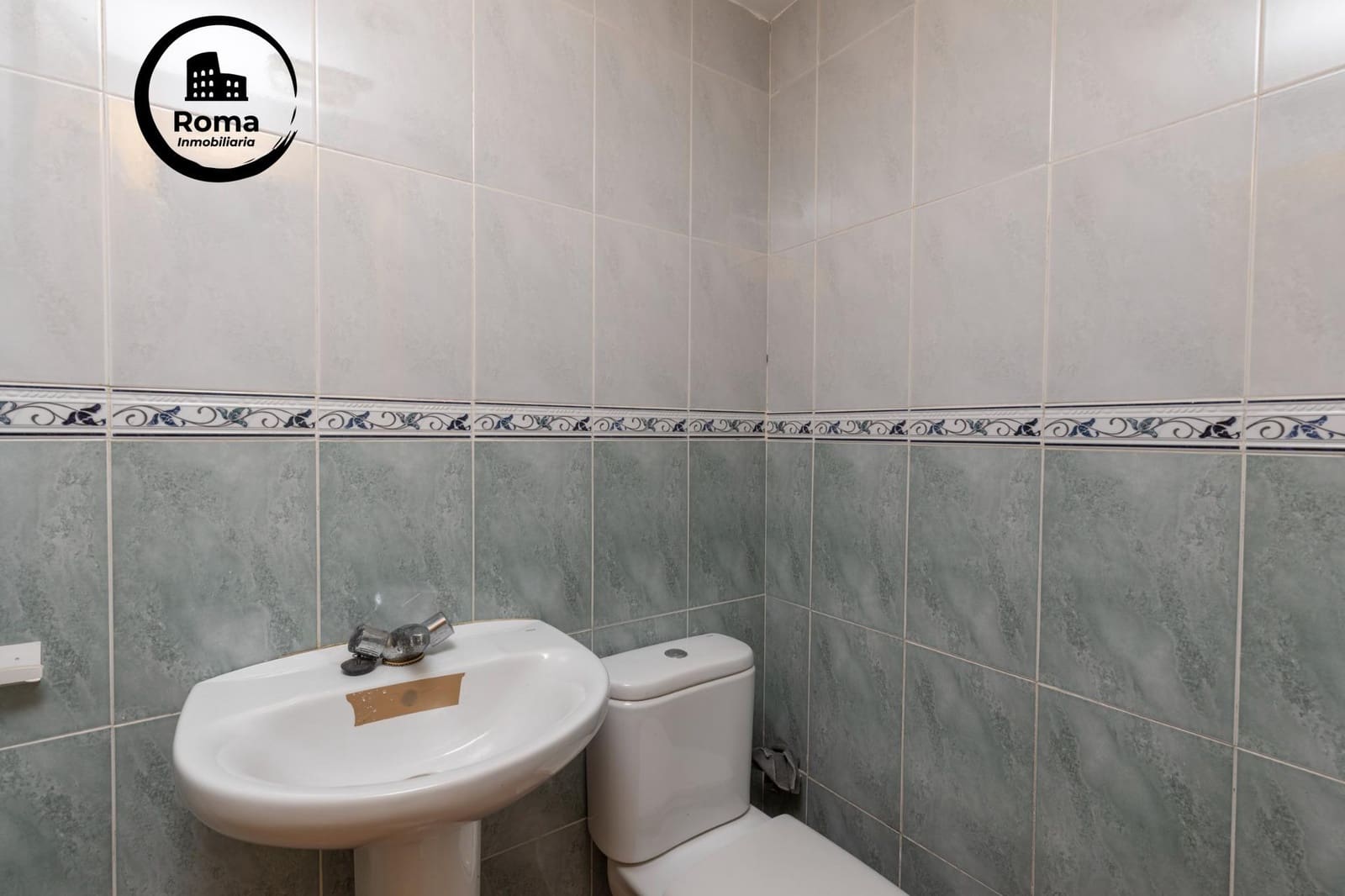 Komercyjne na sprzedaż w Maracena z garażem - 125 000 € (Ref: 9414243)