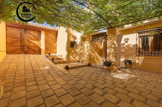 11 soveværelse Villa til salg i Huétor Vega med garage - € 850.000 (Ref: 9414248)