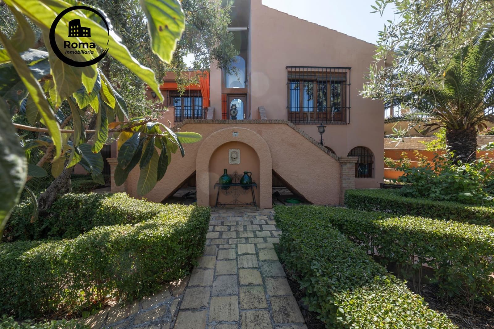 11 bedroom Villa for sale in Huetor Vega with garage - € 850,000 (Ref: 9414248)