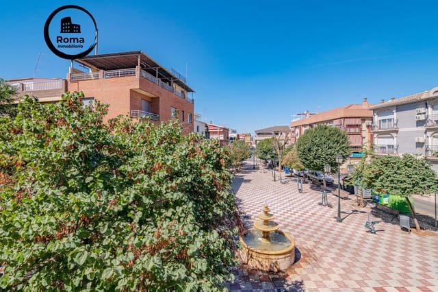 6 soveværelse Rækkehus til salg i Granada by - € 385.000 (Ref: 9414253)