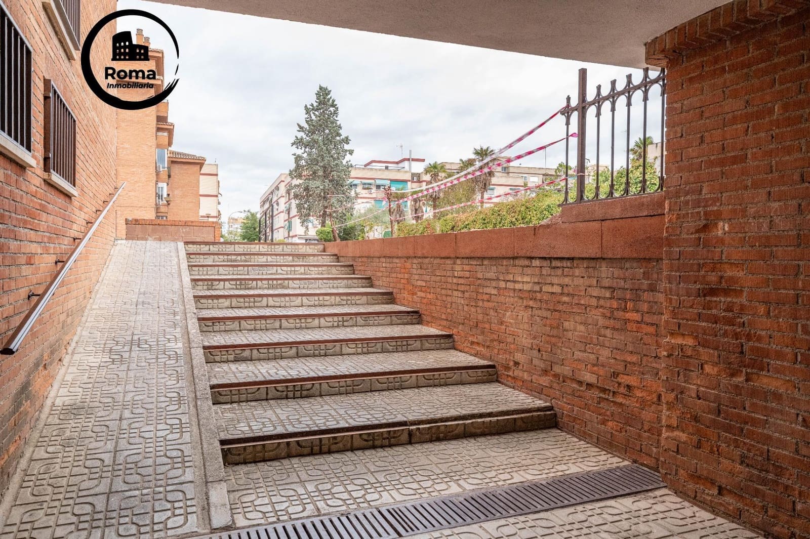 4 soverom Leilighet til salgs i Granada by med garasje - € 297 000 (Ref: 9417857)