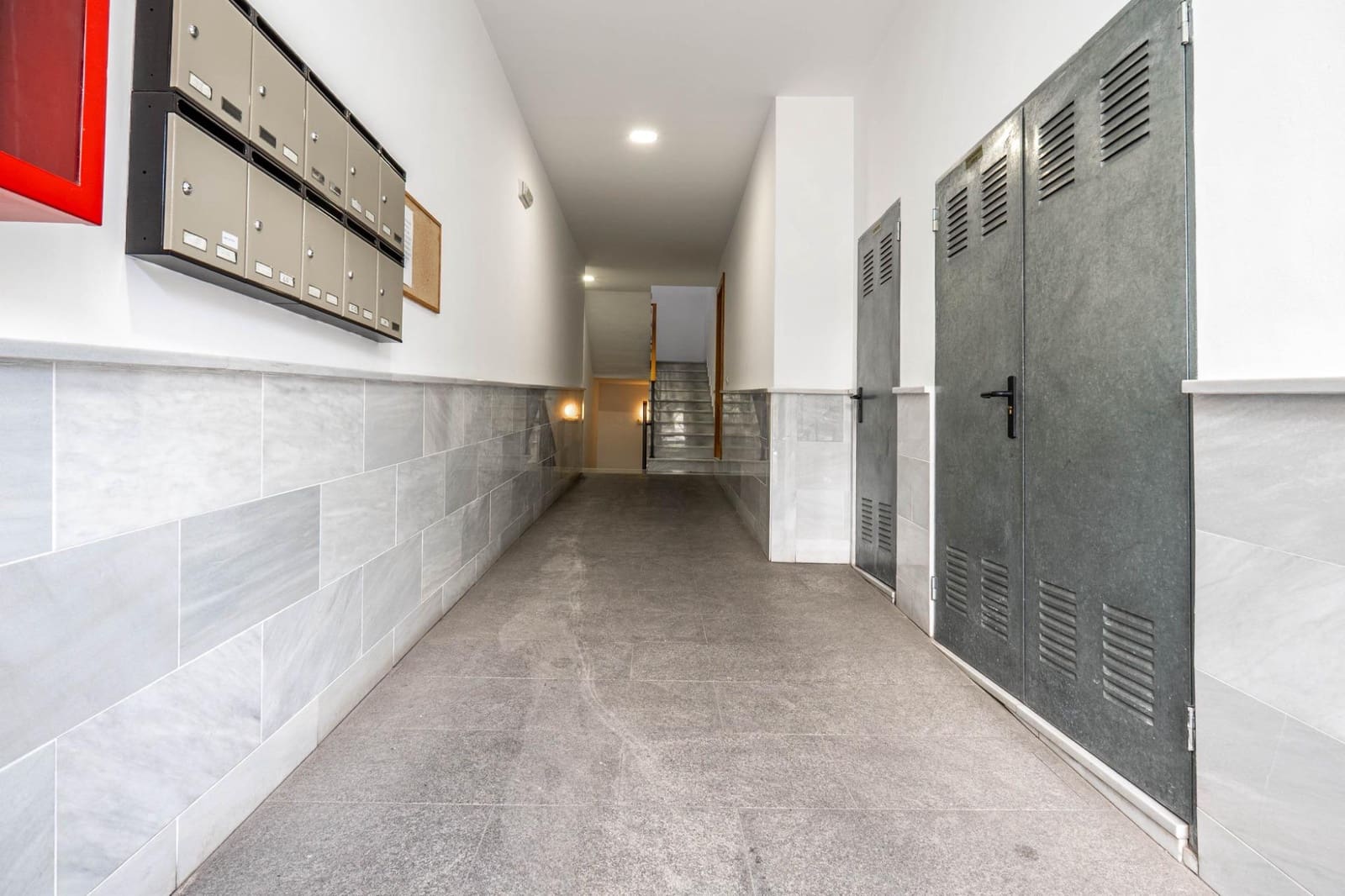 2 soveværelse Penthouse til salg i Las Gabias - € 130.000 (Ref: 9423921)