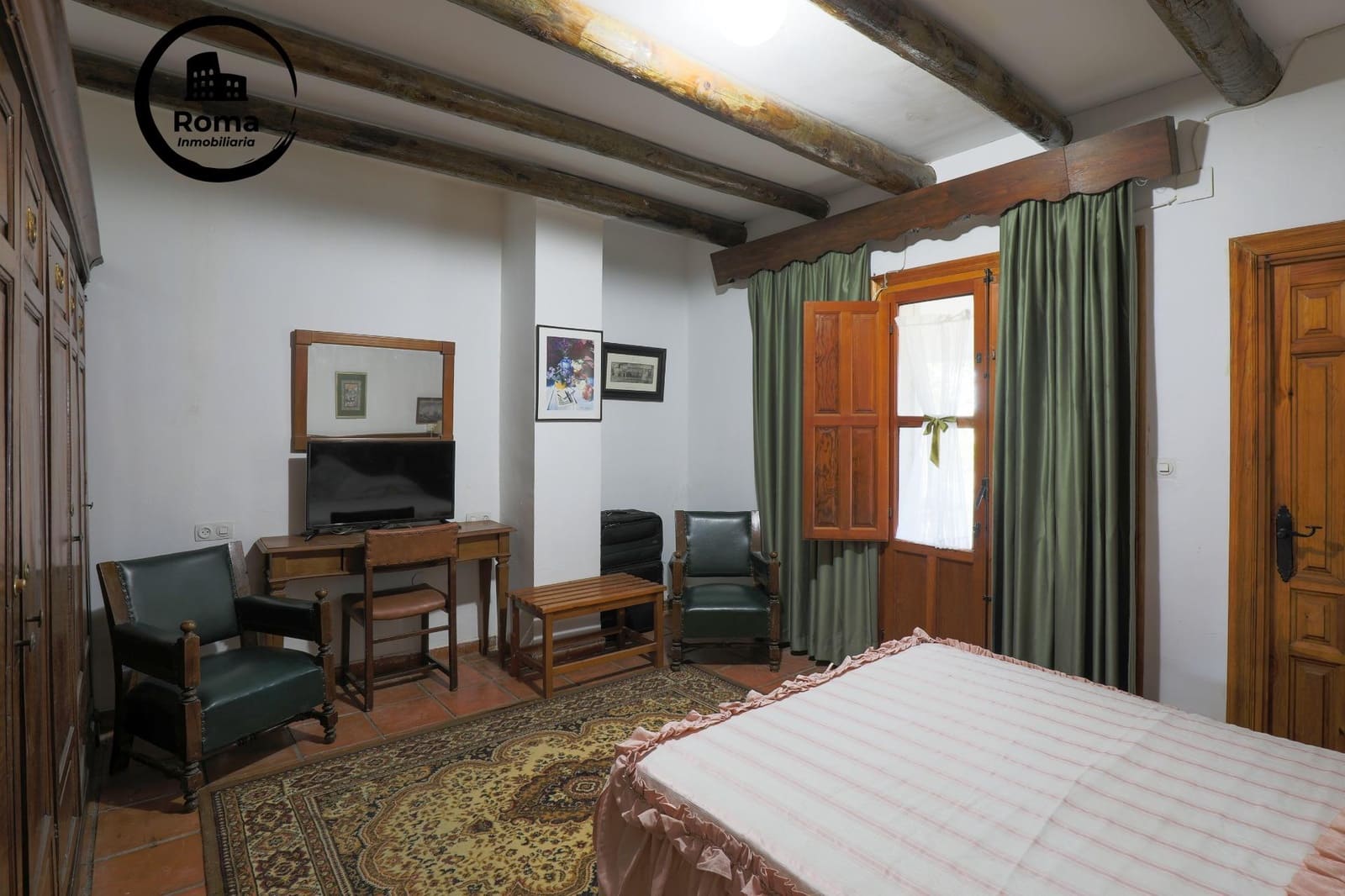 15 soverom Villa til salgs i Busquistar med garasje - € 428 656 (Ref: 9423924)