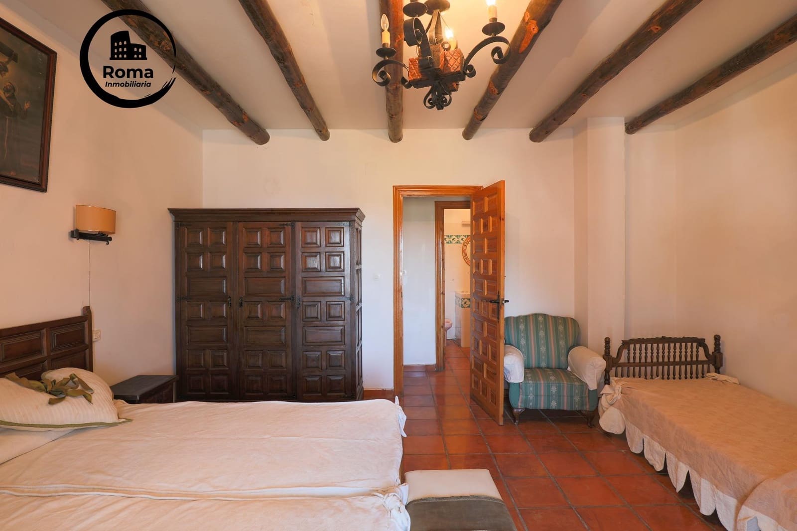 15 soverom Villa til salgs i Busquistar med garasje - € 428 656 (Ref: 9423924)