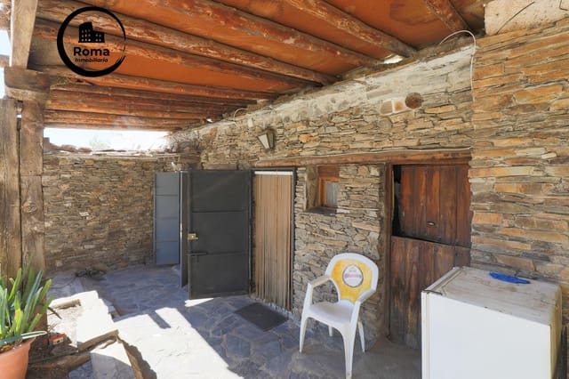 15 bedroom Villa for sale in Busquístar with garage - € 428,656 (Ref: 9423924)