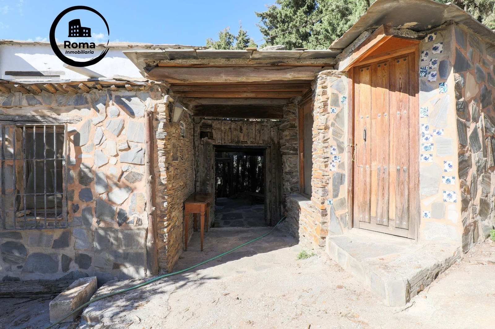 15 soverom Villa til salgs i Busquistar med garasje - € 428 656 (Ref: 9423924)