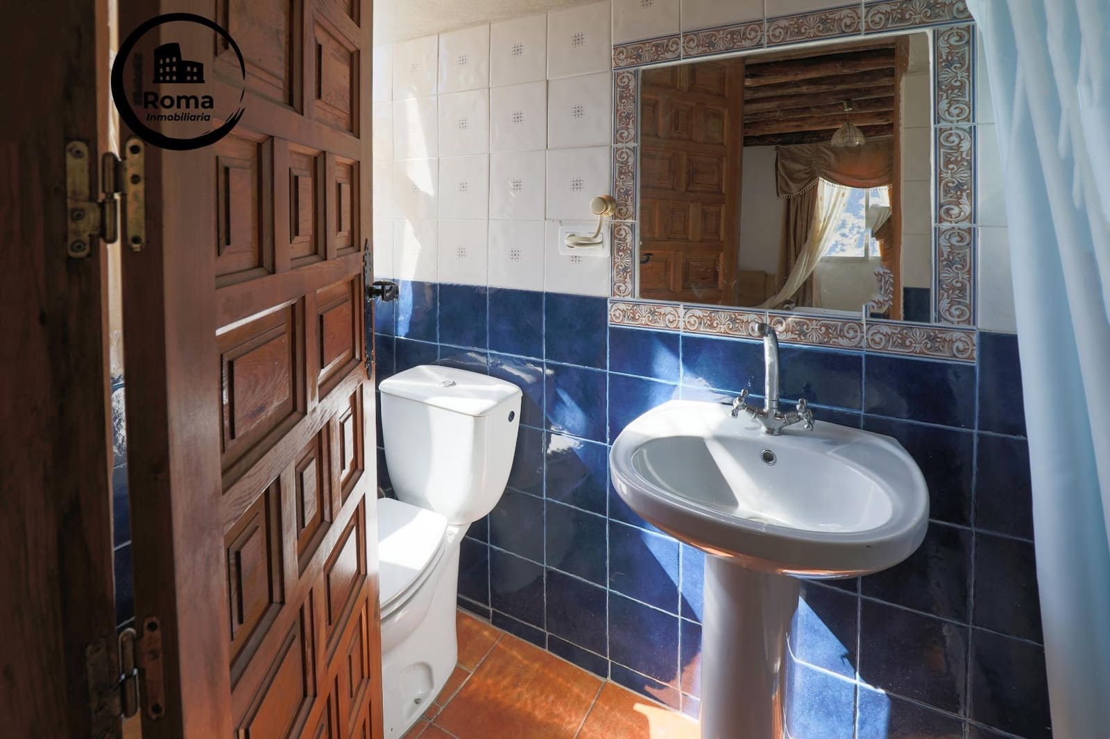 15 soverom Villa til salgs i Busquistar med garasje - € 428 656 (Ref: 9423924)