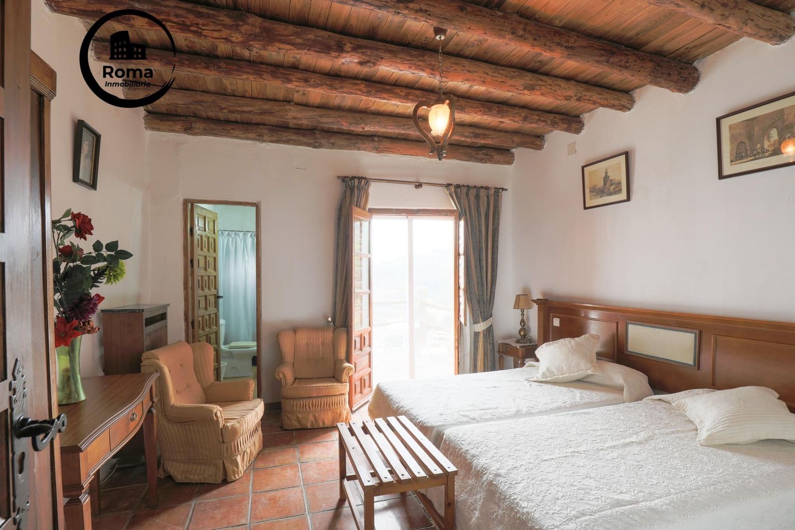 15 soverom Villa til salgs i Busquistar med garasje - € 428 656 (Ref: 9423924)