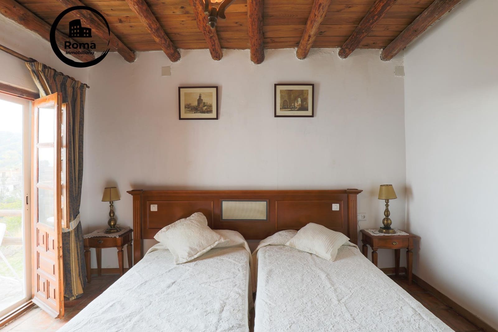 15 soverom Villa til salgs i Busquistar med garasje - € 428 656 (Ref: 9423924)