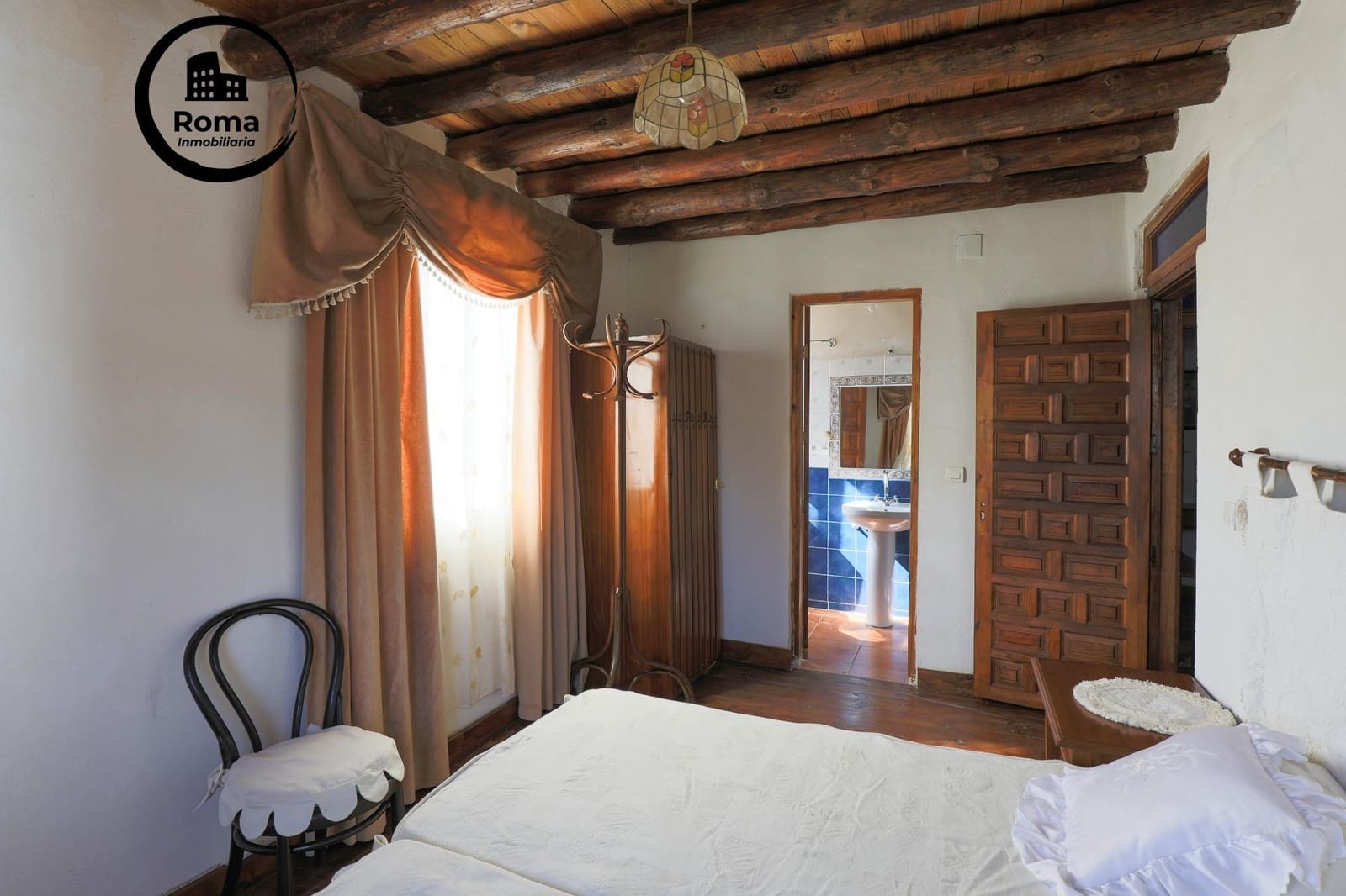 15 soverom Villa til salgs i Busquistar med garasje - € 428 656 (Ref: 9423927)