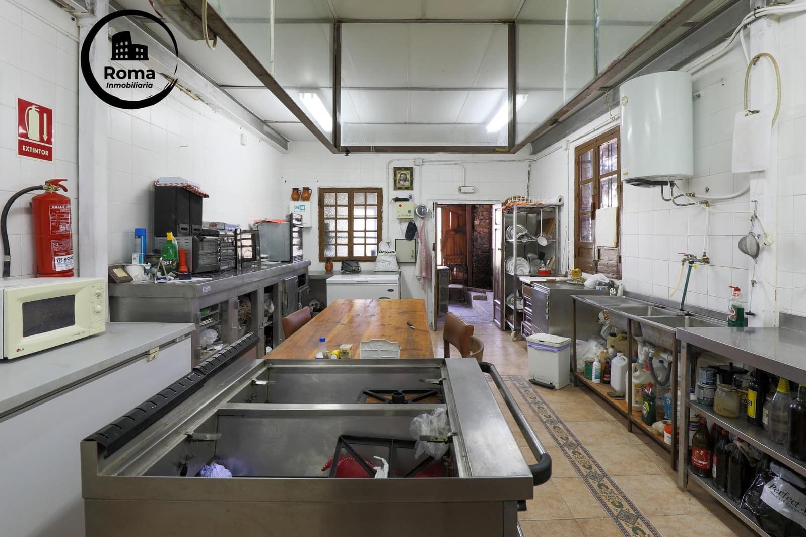 15 soverom Villa til salgs i Busquistar med garasje - € 428 656 (Ref: 9423927)