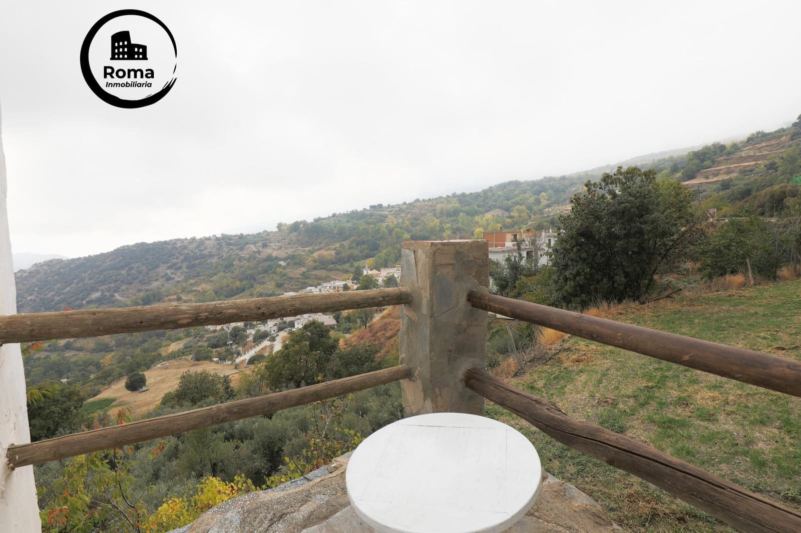 15 soverom Villa til salgs i Busquistar med garasje - € 428 656 (Ref: 9423927)