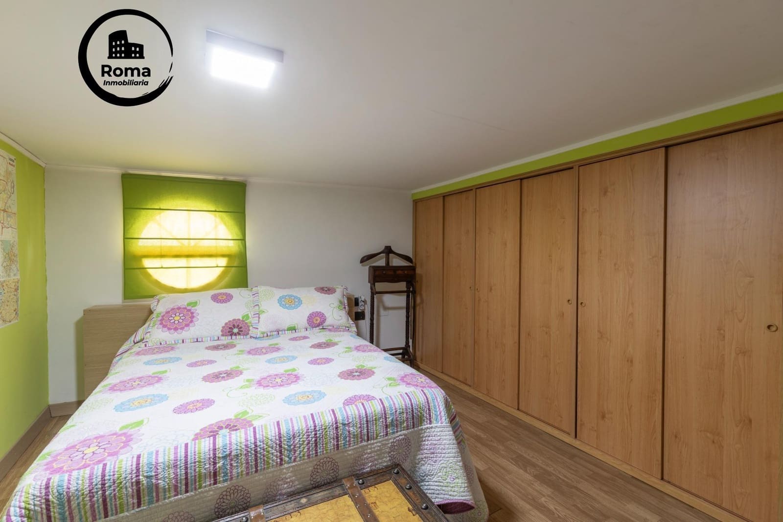 5 soveværelse Byhus til salg i Granada by med garage - € 360.000 (Ref: 9423933)