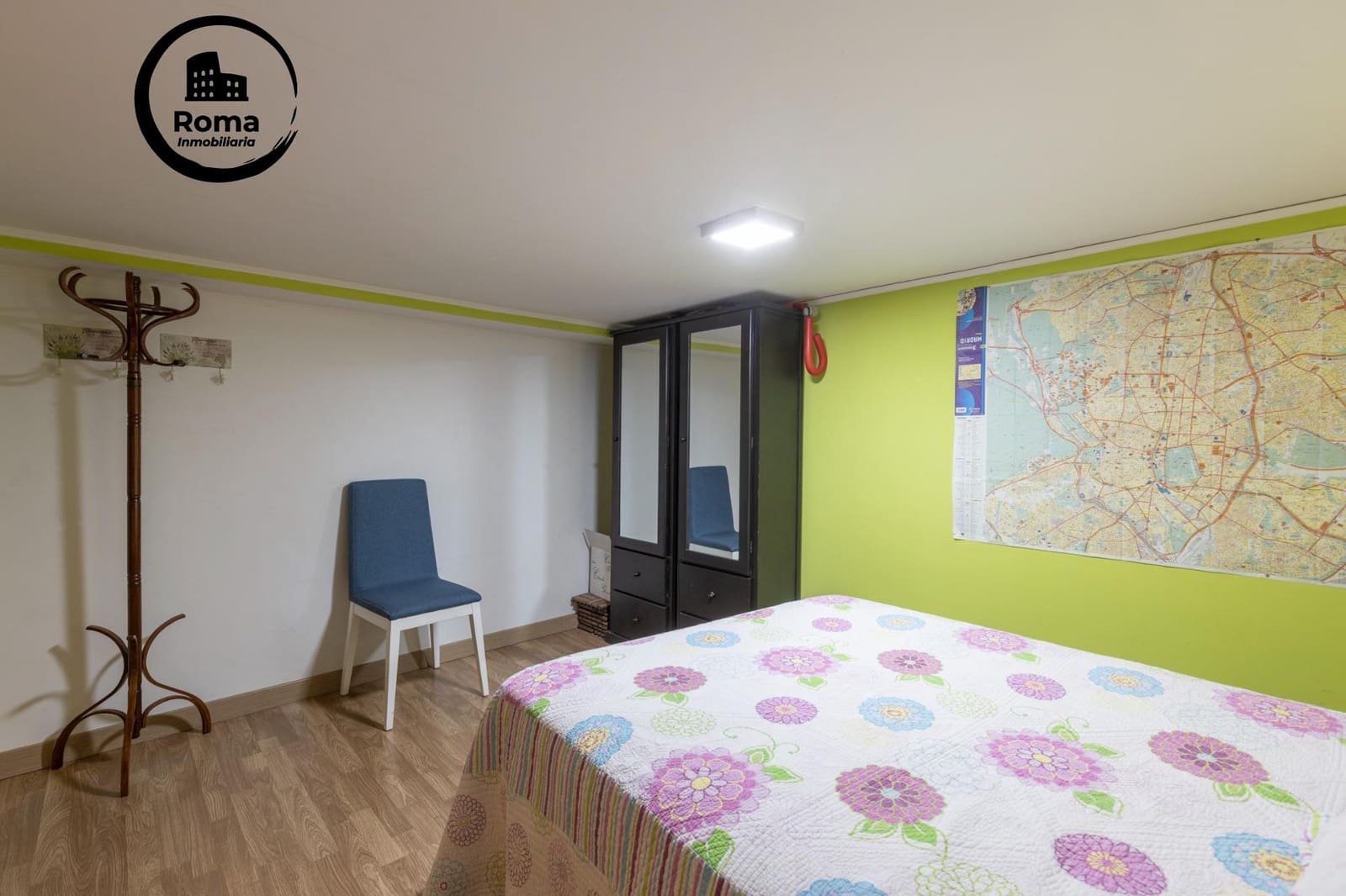 5 soveværelse Byhus til salg i Granada by med garage - € 360.000 (Ref: 9423933)