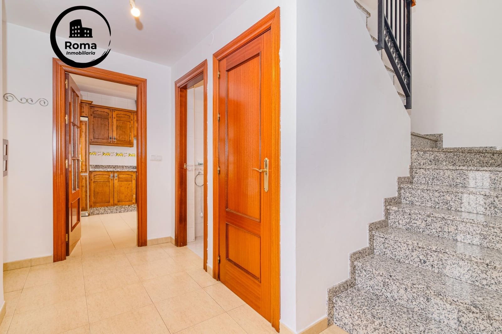 3 bedroom Terraced Villa for sale in Guevejar - € 173,000 (Ref: 9427355)