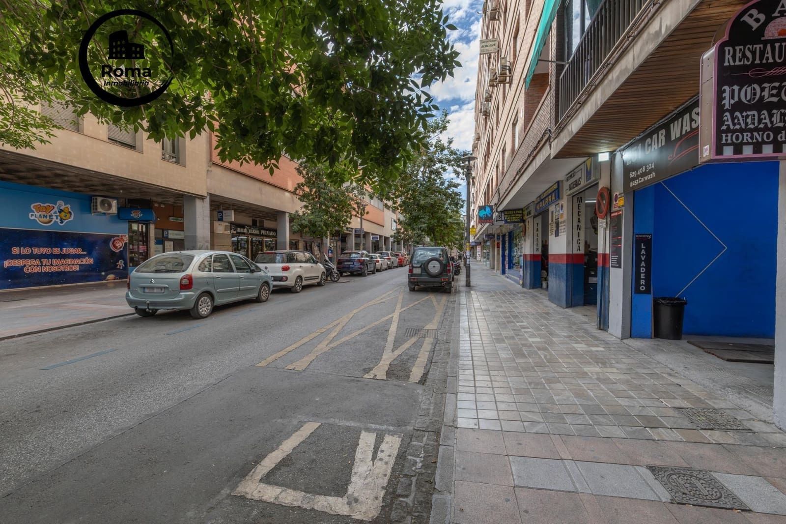 Commercieel te koop in Granada stad - € 130.000 (Ref: 9427358)