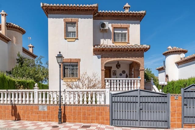 4 sovrum Villa till salu i La Zubia med pool garage - 380 000 € (Ref: 9427364)