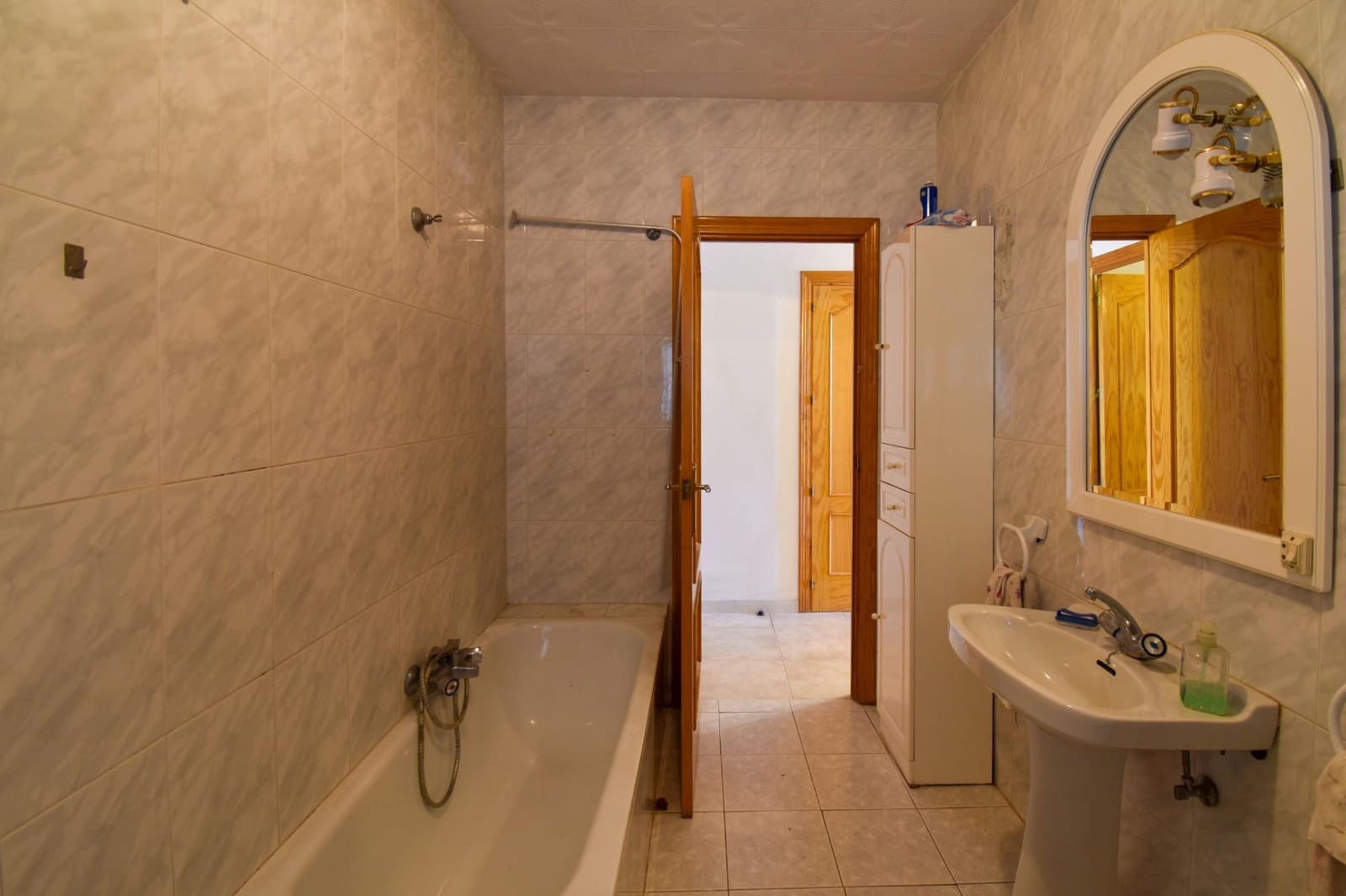 10 soveværelse Villa til salg i Padul med swimmingpool garage - € 320.000 (Ref: 9427365)