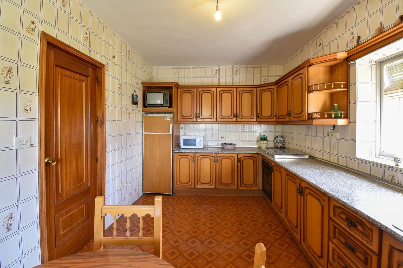 10 soveværelse Villa til salg i Padul med swimmingpool garage - € 320.000 (Ref: 9427365)