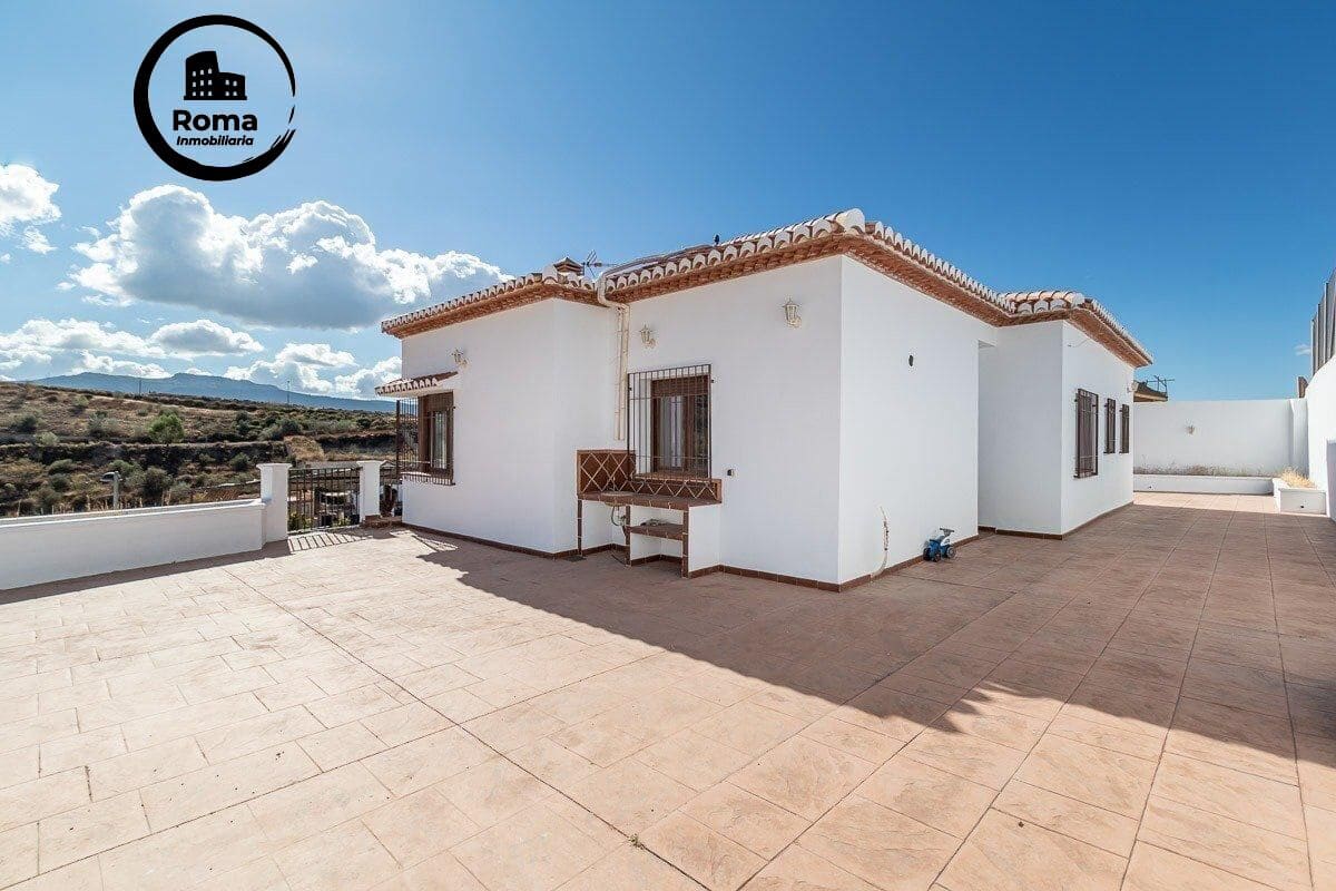 3 bedroom Villa for sale in La Zubia with pool garage - € 320,000 (Ref: 9427366)