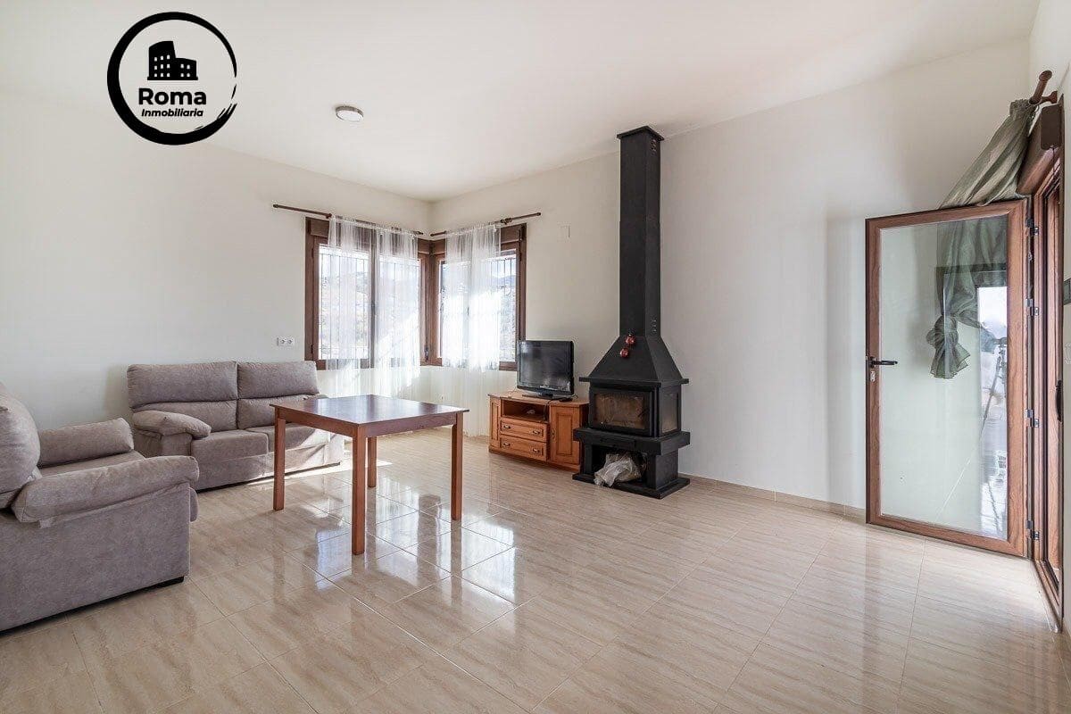 3 bedroom Villa for sale in La Zubia with pool garage - € 320,000 (Ref: 9427366)