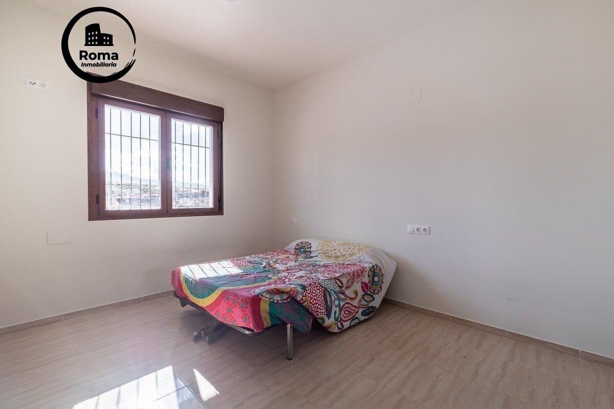 3 bedroom Villa for sale in La Zubia with pool garage - € 320,000 (Ref: 9427366)