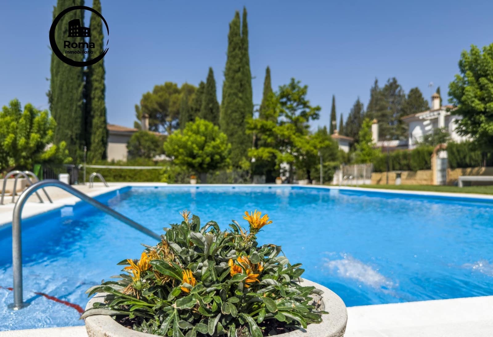 3 bedroom Villa for sale in Albolote with pool garage - € 285,000 (Ref: 9427369)