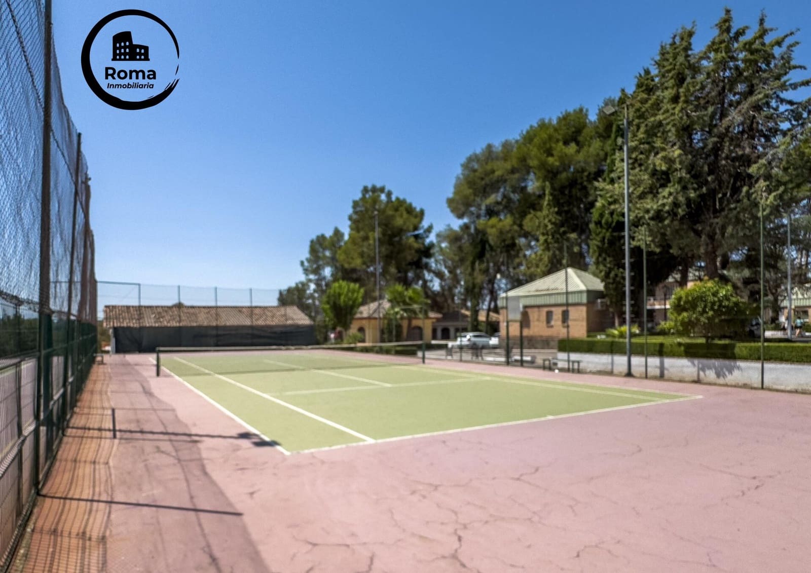 3 bedroom Villa for sale in Albolote with pool garage - € 285,000 (Ref: 9427369)