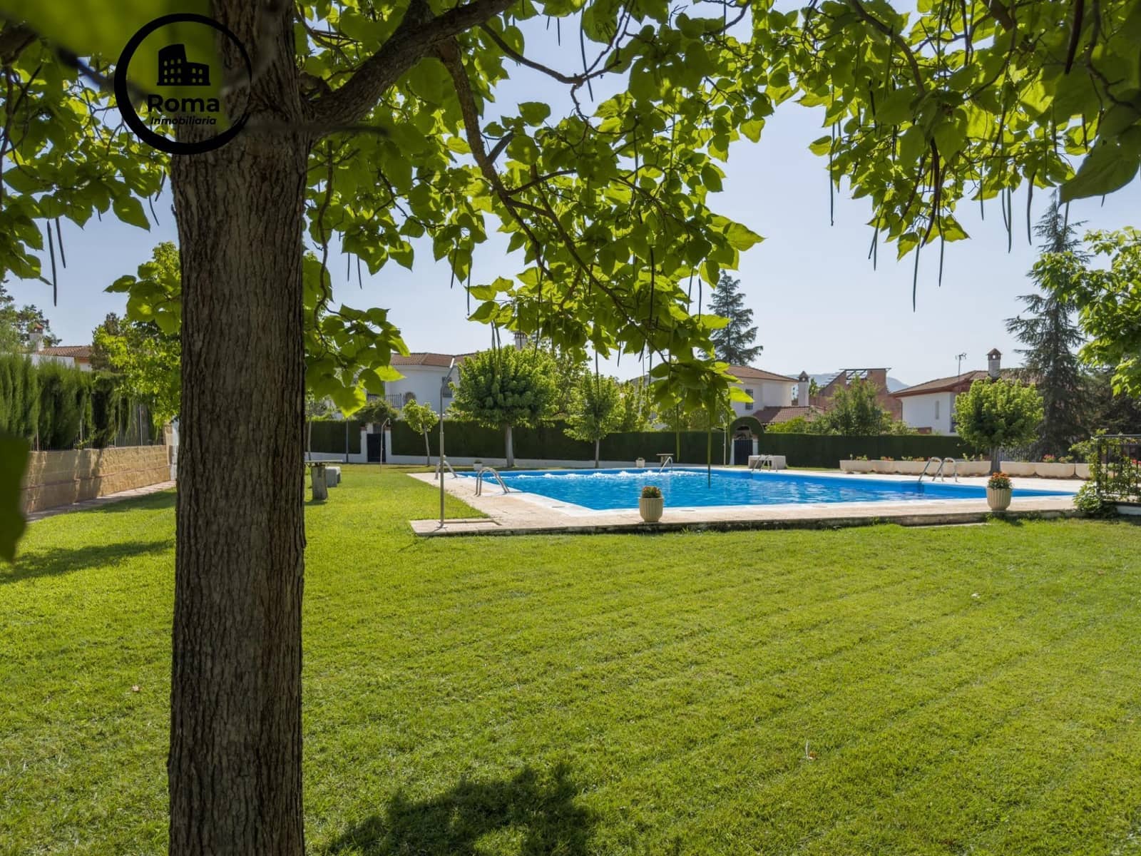 3 bedroom Villa for sale in Albolote with pool garage - € 285,000 (Ref: 9427369)