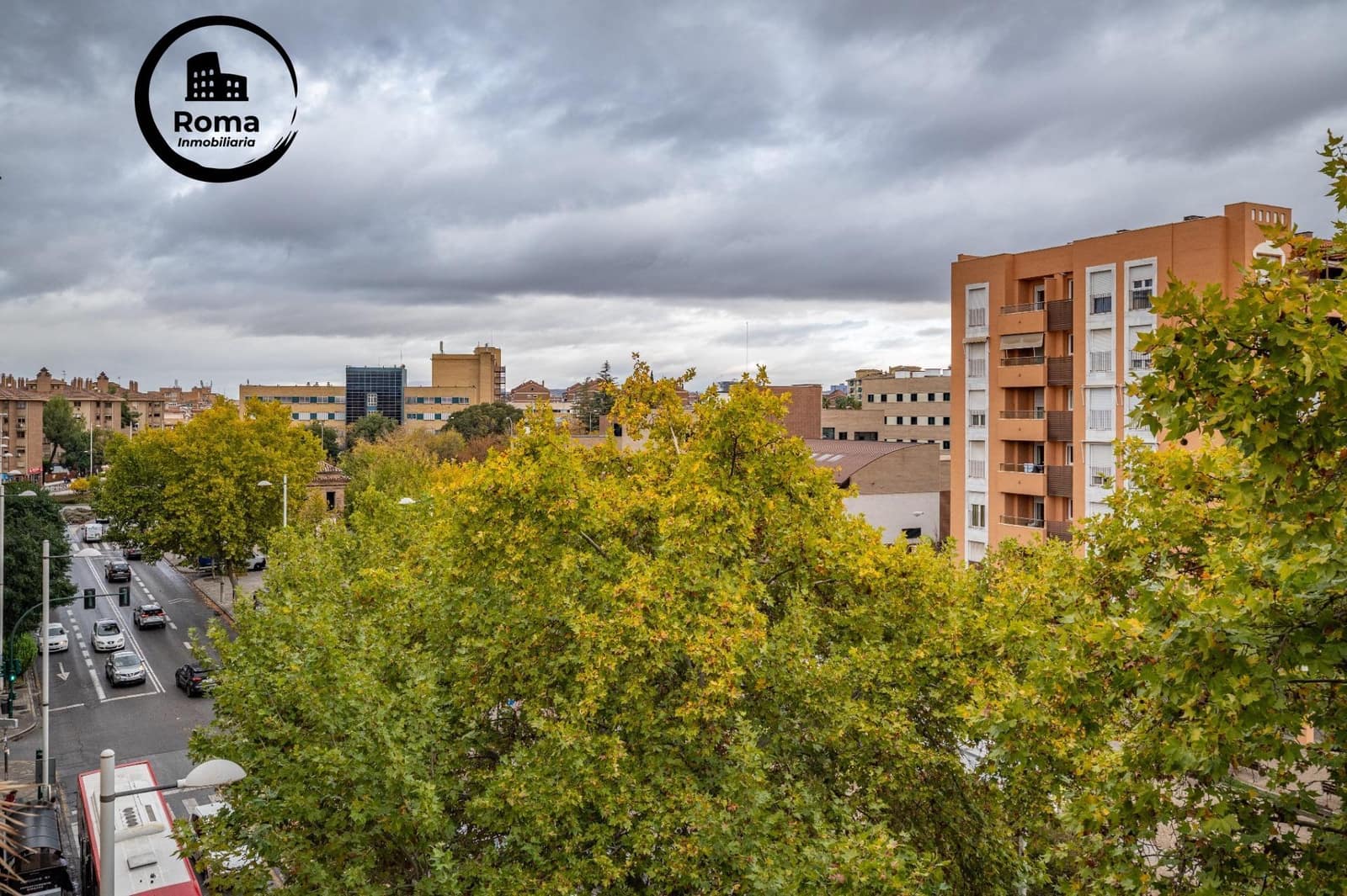 4 slaapkamer Flat te koop in Granada stad - € 285.000 (Ref: 9427370)