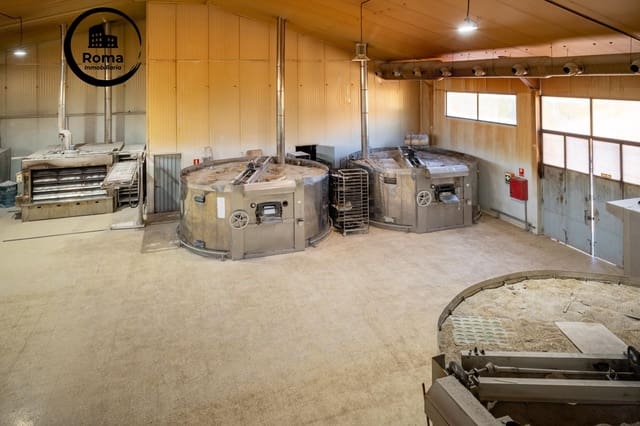 Business for sale in Alfacar with garage - € 1,150,000 (Ref: 9427371)