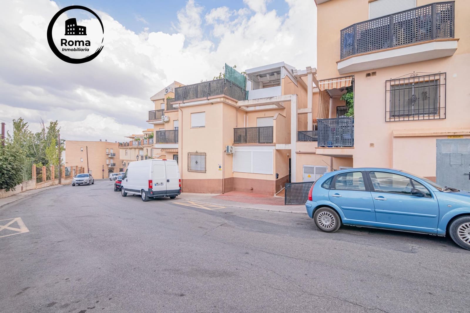 2 bedroom Flat for sale in Las Gabias with garage - € 156,000 (Ref: 9427376)