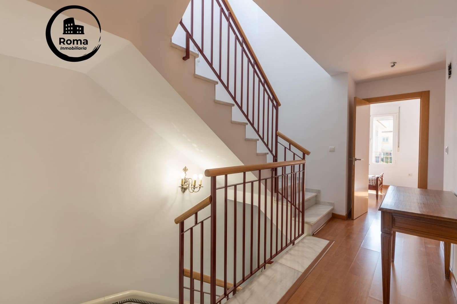 5 slaapkamer Halfvrijstaande villa te koop in Huetor Vega met garage - € 340.000 (Ref: 9427386)