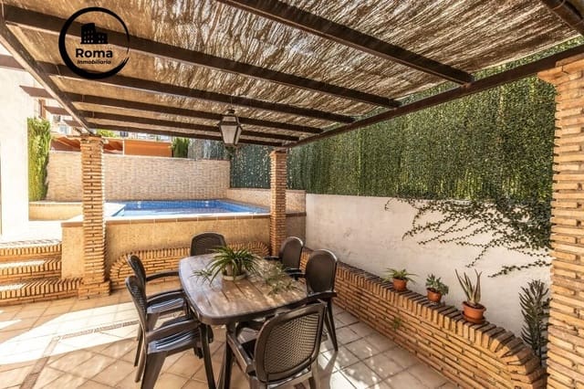 6 soveværelse Semi-Rækkehus til salg i Huétor Vega med swimmingpool garage - € 320.000 (Ref: 9427387)