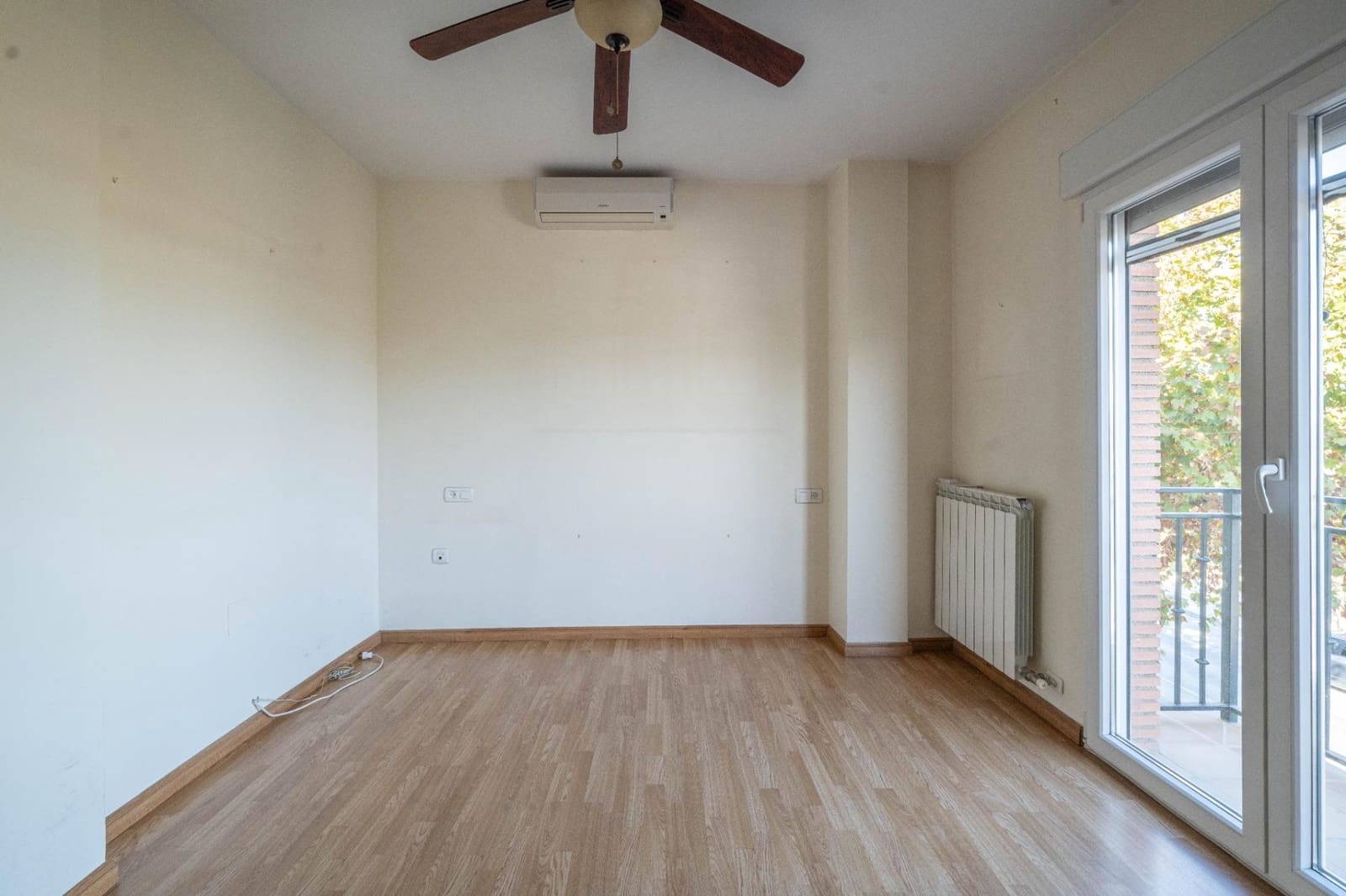 4 soveværelse Rækkehus til salg i Cullar Vega med garage - € 245.000 (Ref: 9431594)