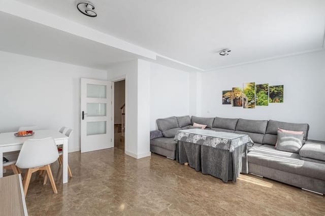 3 soveværelse Rækkehus til salg i Ogíjares med garage - € 225.000 (Ref: 9431598)