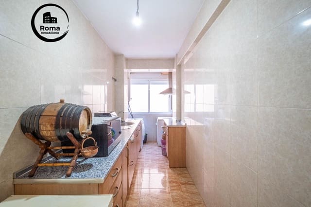 3 quarto Apartamento para venda em Granada cidade - 220 000 € (Ref: 9431599)