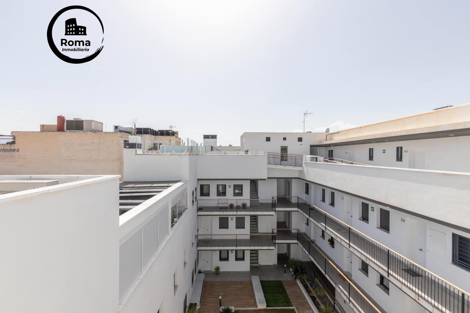 2 bedroom Apartment for sale in Churriana de la Vega with pool garage - € 200,000 (Ref: 9431909)