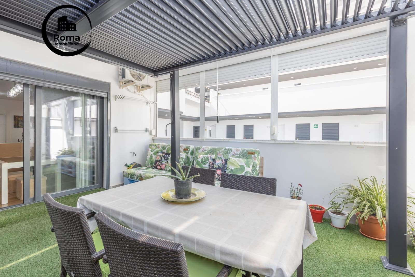 2 bedroom Apartment for sale in Churriana de la Vega with pool garage - € 200,000 (Ref: 9431909)