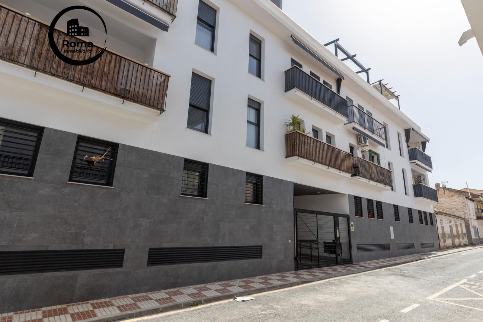 2 bedroom Apartment for sale in Churriana de la Vega with pool garage - € 200,000 (Ref: 9431909)