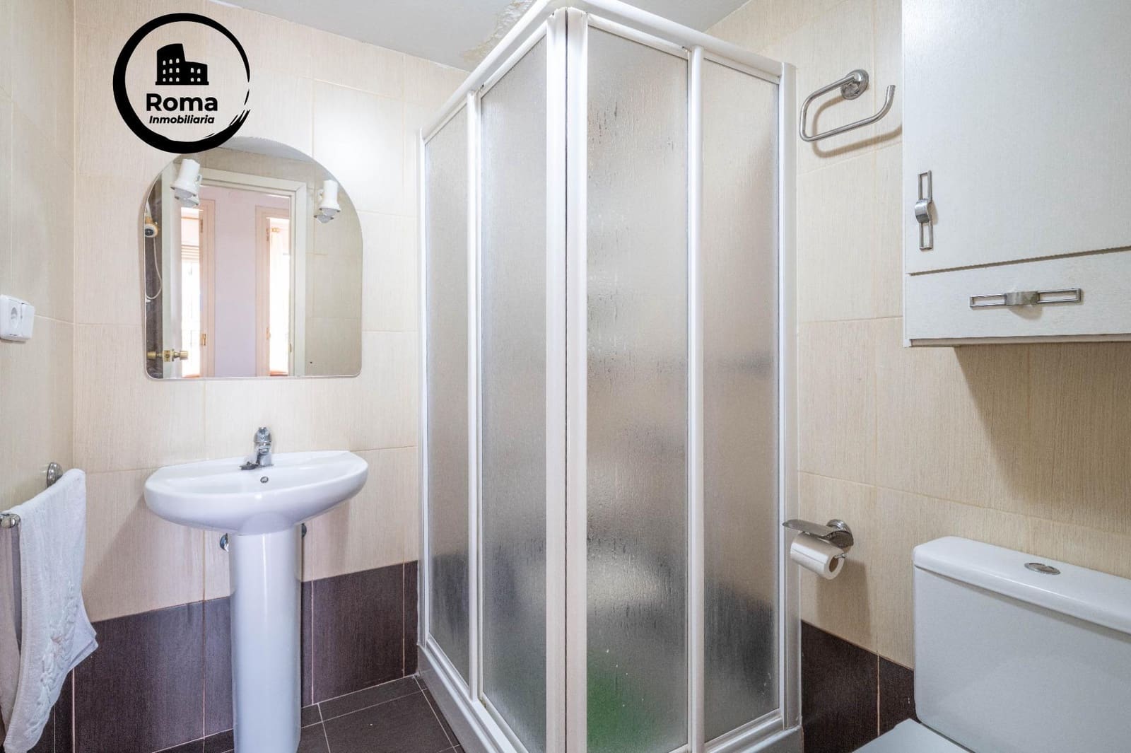 4 soveværelse Lejlighed til salg i Granada by med garage - € 297.000 (Ref: 9435126)