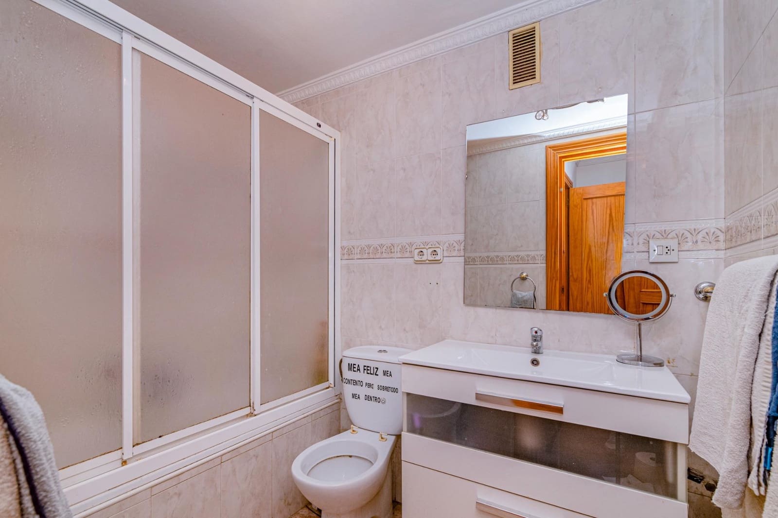 3 sovrum Lägenhet till salu i Granada stad med garage - 114 900 € (Ref: 9435129)