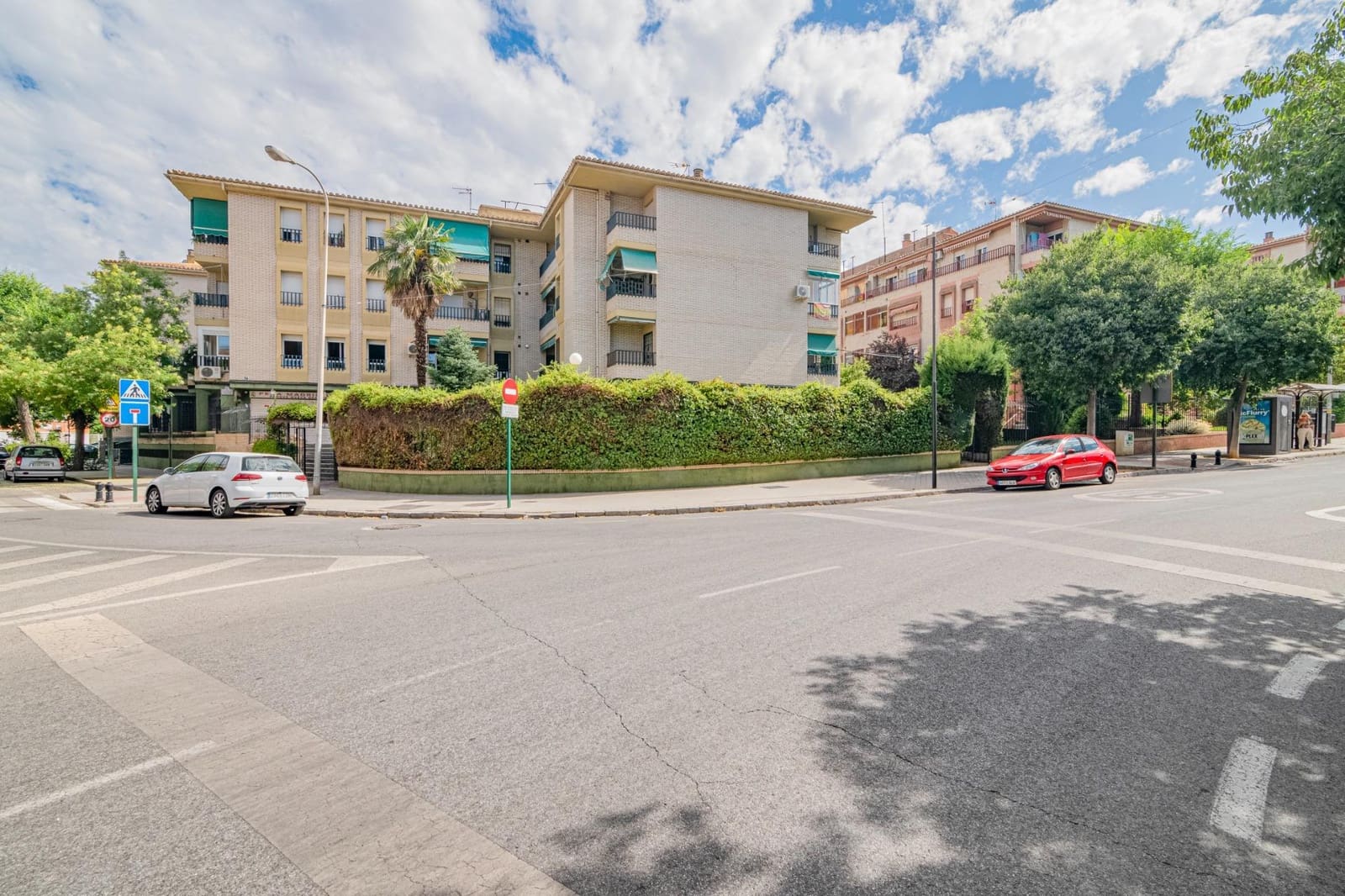 3 sovrum Lägenhet till salu i Granada stad med garage - 114 900 € (Ref: 9435129)