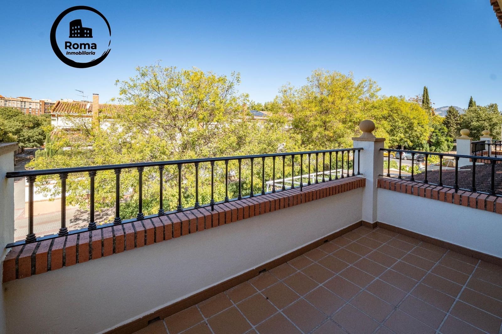 4 sovrum Lägenhet till salu i Granada stad - 489 000 € (Ref: 9435132)
