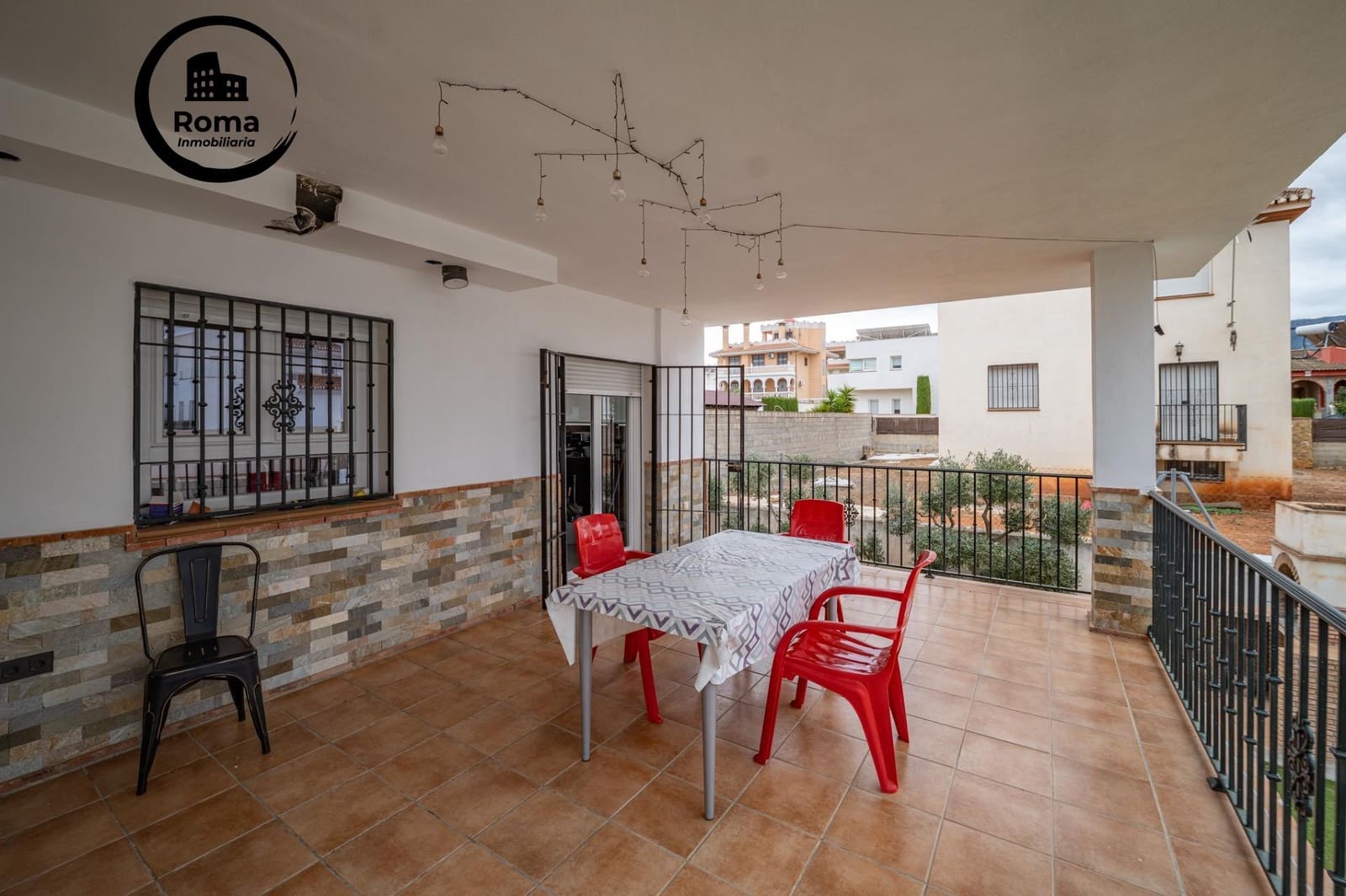 6 bedroom Villa for sale in Otura with pool garage - € 445,000 (Ref: 9435134)