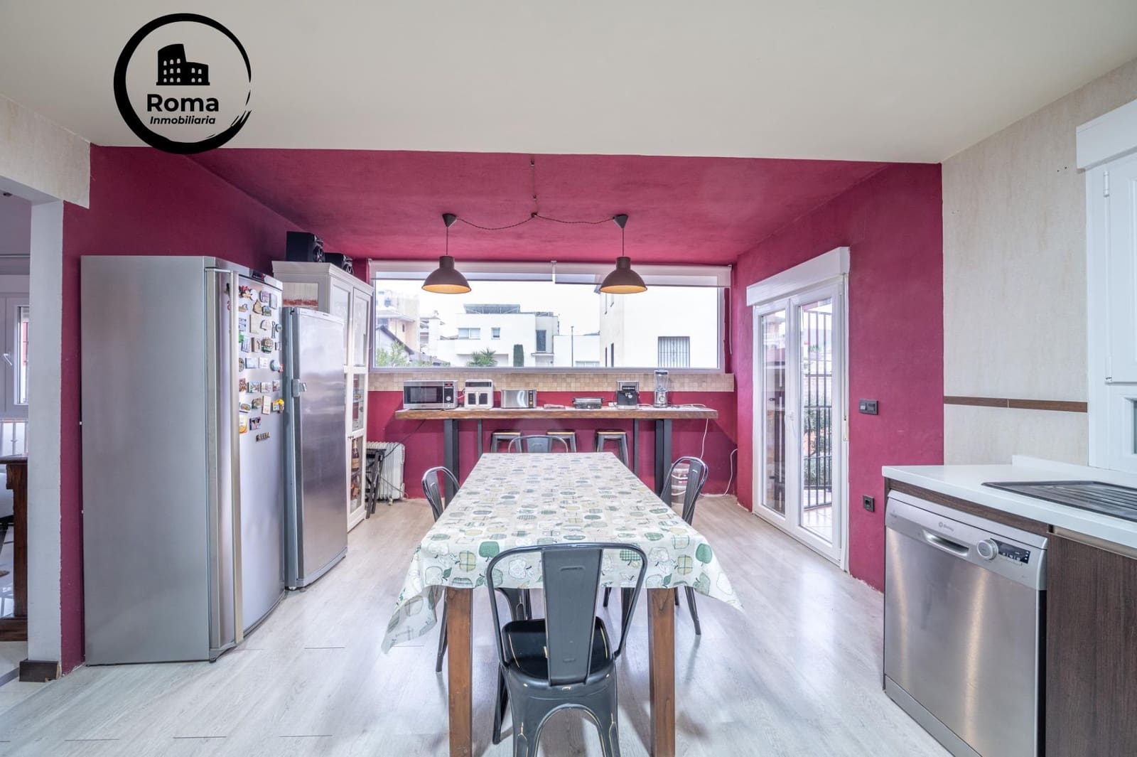 6 bedroom Villa for sale in Otura with pool garage - € 445,000 (Ref: 9435134)